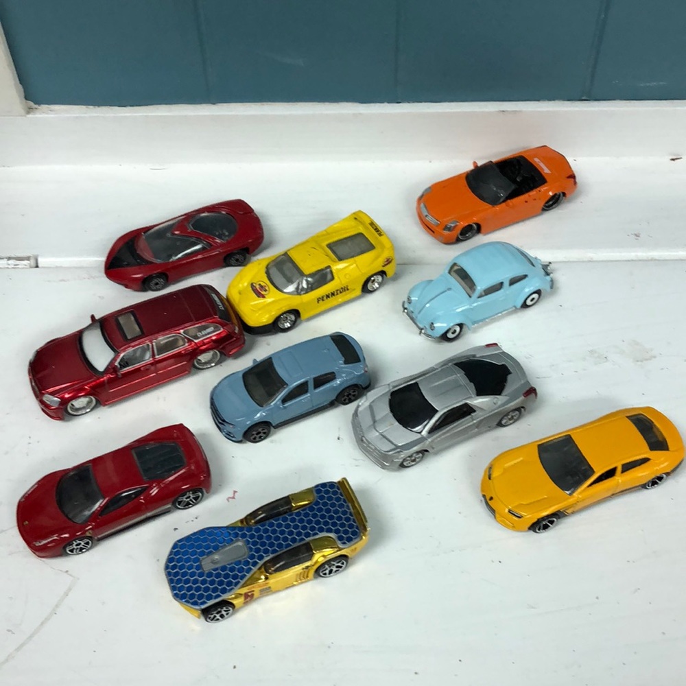 Lot of 10 Hot Wheels and Maisto cars Soler Reflex VW Bug Honda‎ civic + more